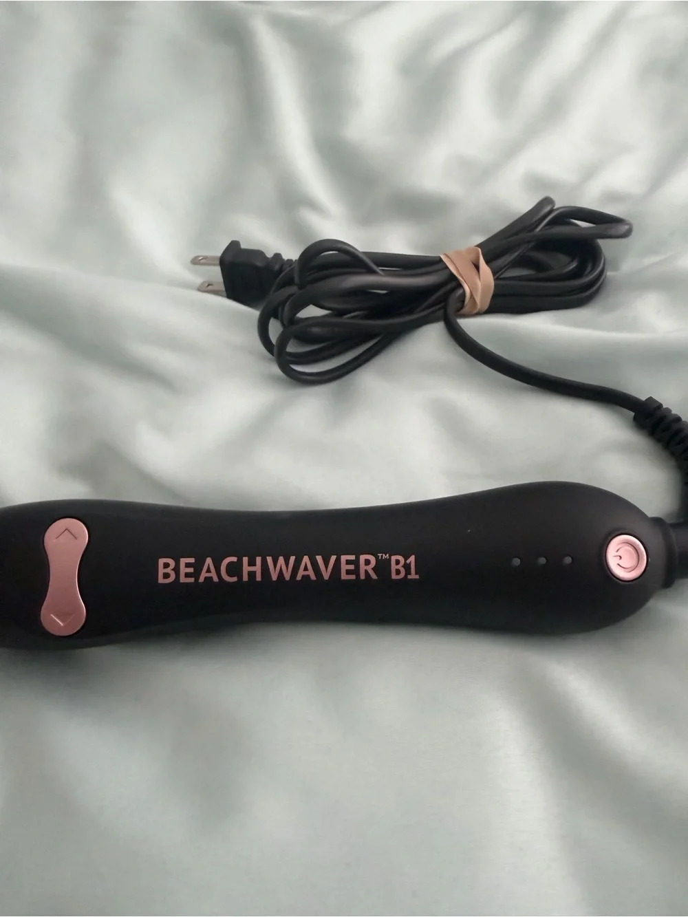 Beachwaver B1 Rotating Curling Iron Midnight Rose